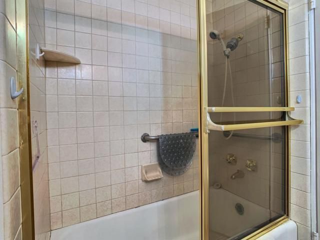 6070 Odessa Ave, La Mesa, CA 91942