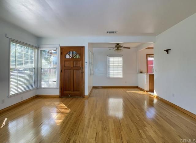 6070 Odessa Ave, La Mesa, CA 91942