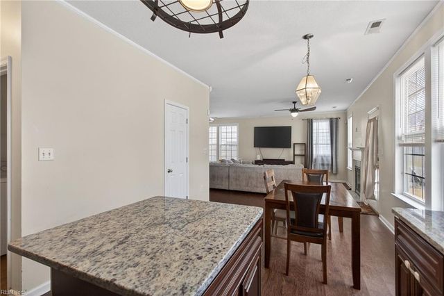 4304 Centre Mast CRES, Chesapeake, VA 23321