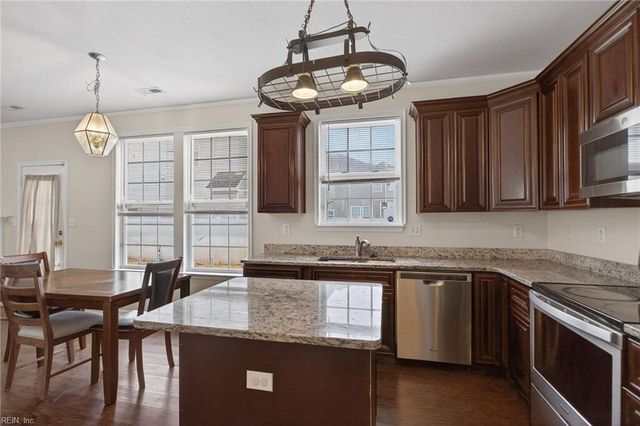 4304 Centre Mast CRES, Chesapeake, VA 23321