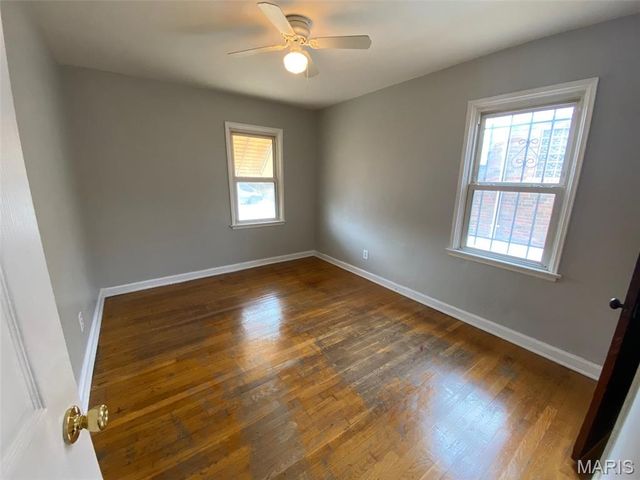 6927 Myron Avenue, St Louis, MO 63121