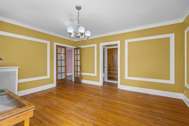 6835 N Wolcott Avenue, Chicago, IL 60626