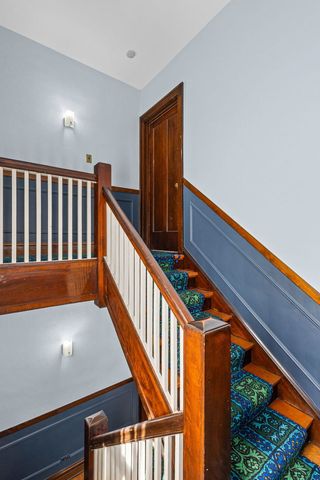 6835 N Wolcott Avenue, Chicago, IL 60626