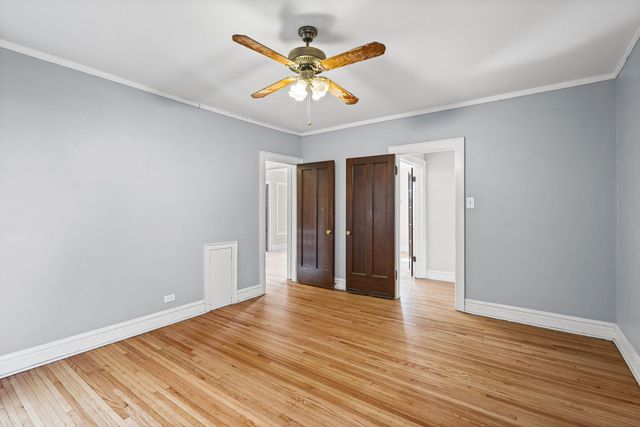 6835 N Wolcott Avenue, Chicago, IL 60626