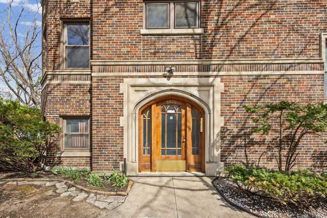 6835 N Wolcott Avenue, Chicago, IL 60626