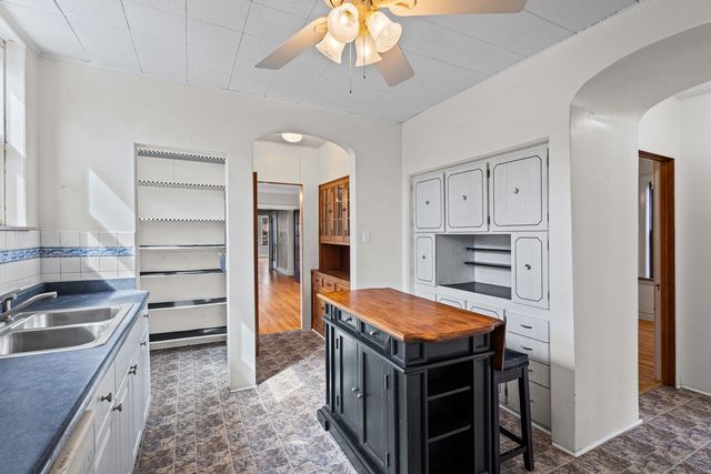 6835 N Wolcott Avenue, Chicago, IL 60626