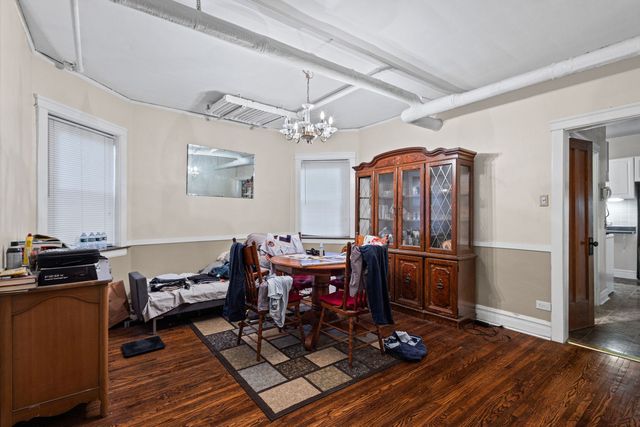 6835 N Wolcott Avenue, Chicago, IL 60626