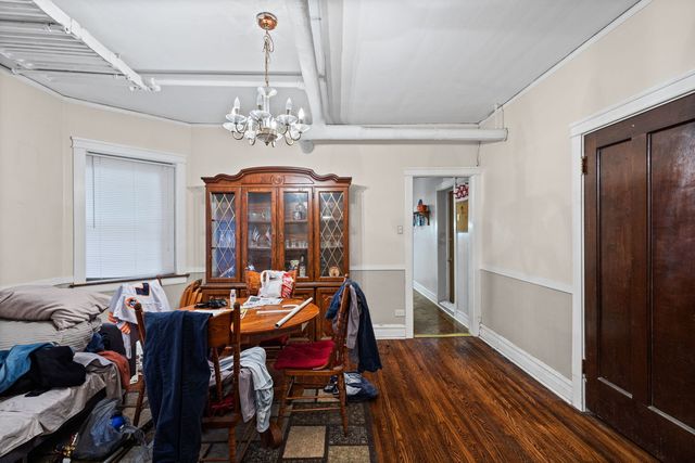 6835 N Wolcott Avenue, Chicago, IL 60626