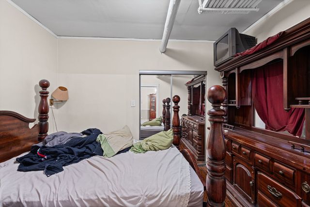 6835 N Wolcott Avenue, Chicago, IL 60626