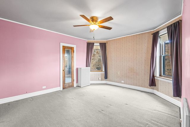 6835 N Wolcott Avenue, Chicago, IL 60626