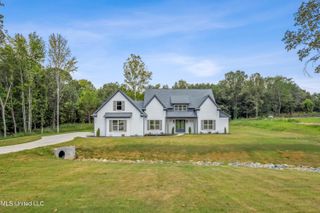 10094 Sunset Creek Drive Drive, Hernando, MS 38632
