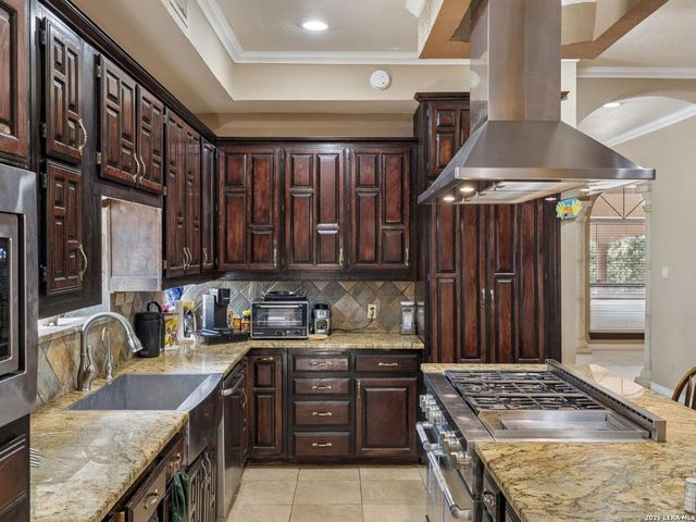 3144 Running Springs, San Antonio, TX 78261