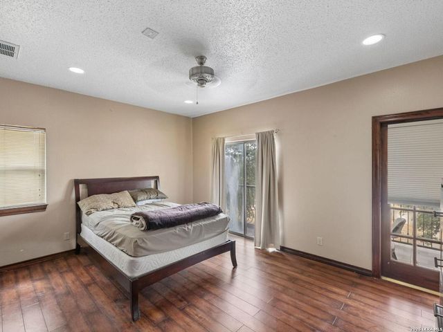 3144 Running Springs, San Antonio, TX 78261