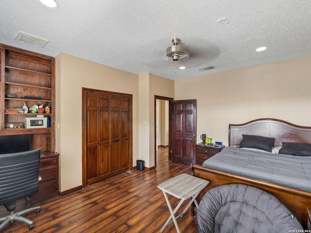 3144 Running Springs, San Antonio, TX 78261