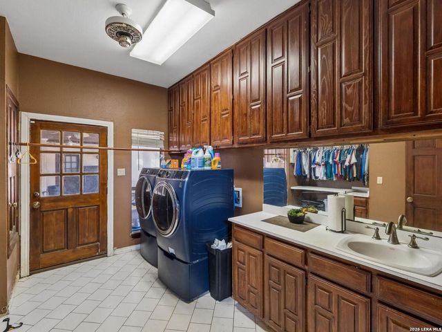 3144 Running Springs, San Antonio, TX 78261