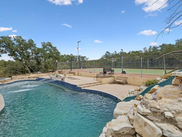 3144 Running Springs, San Antonio, TX 78261