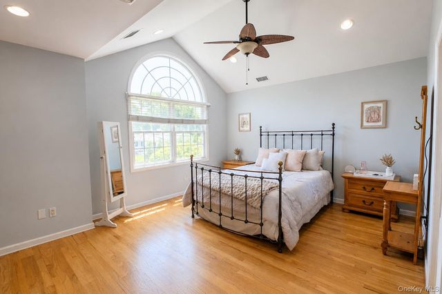 257 4th Street, Saint James, NY 11780