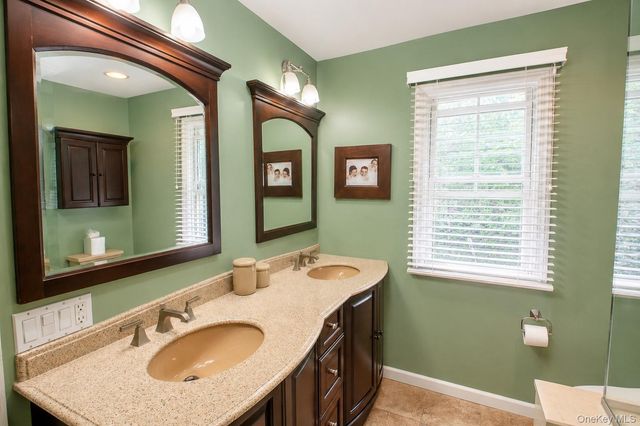 257 4th Street, Saint James, NY 11780
