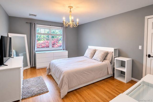 257 4th Street, Saint James, NY 11780