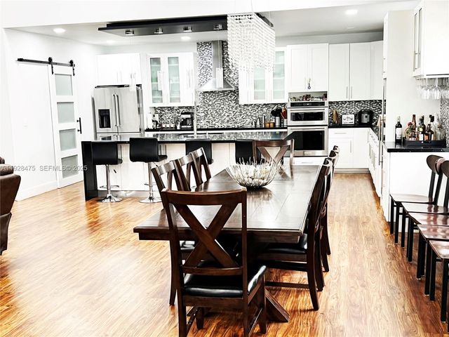 1525 W Lacosta Dr W, Pembroke Pines, FL 33027