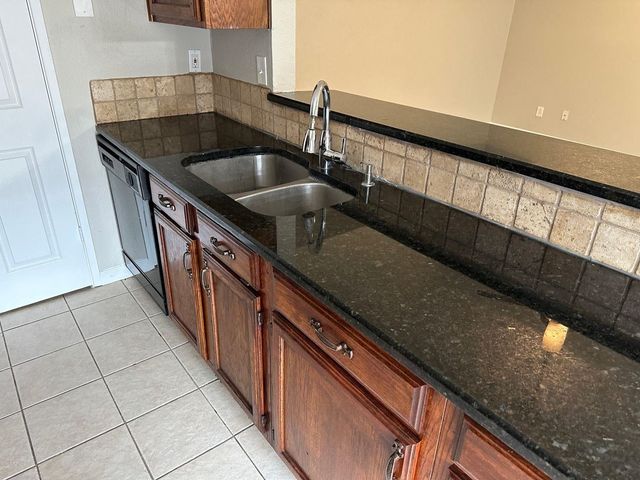 6080 Dooley Drive, The Colony, TX 75056