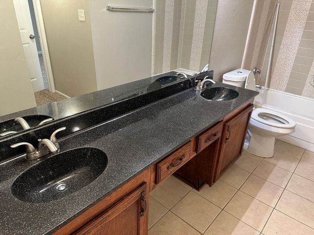 6080 Dooley Drive, The Colony, TX 75056