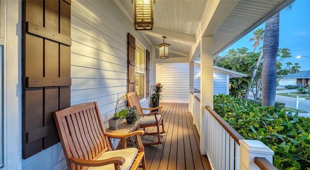 605 N POINT DRIVE, Holmes Beach, FL 34217