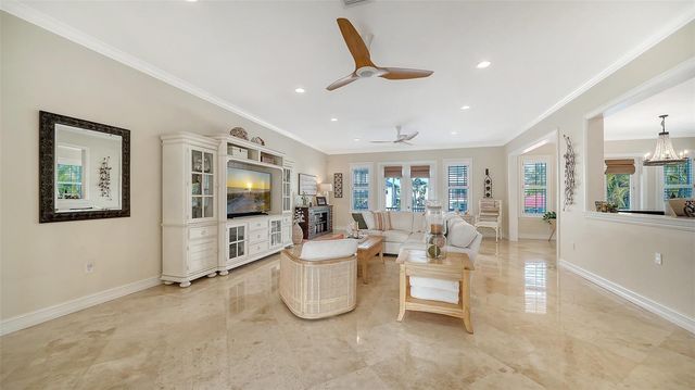 605 N POINT DRIVE, Holmes Beach, FL 34217