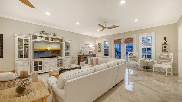 605 N POINT DRIVE, Holmes Beach, FL 34217