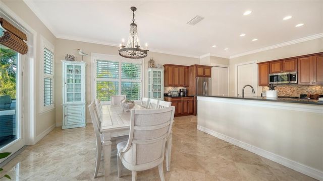 605 N POINT DRIVE, Holmes Beach, FL 34217