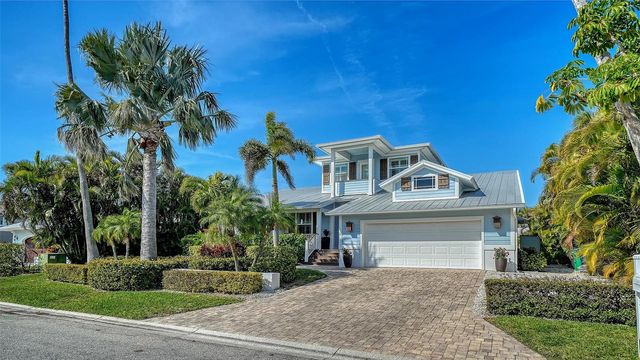 605 N POINT DRIVE, Holmes Beach, FL 34217