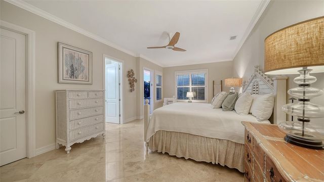 605 N POINT DRIVE, Holmes Beach, FL 34217