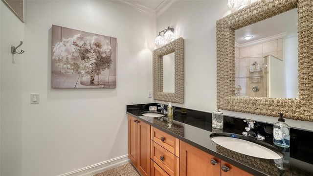 605 N POINT DRIVE, Holmes Beach, FL 34217