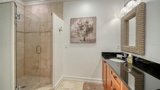 605 N POINT DRIVE, Holmes Beach, FL 34217