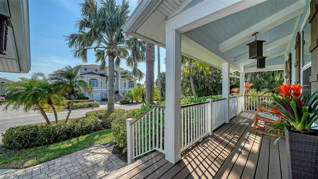 605 N POINT DRIVE, Holmes Beach, FL 34217