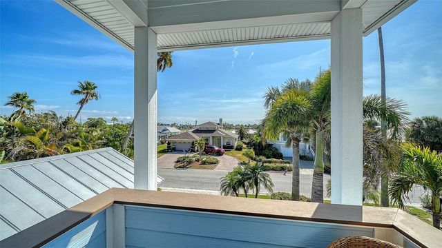 605 N POINT DRIVE, Holmes Beach, FL 34217
