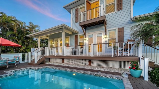 605 N POINT DRIVE, Holmes Beach, FL 34217