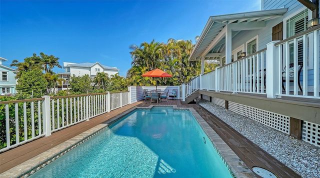 605 N POINT DRIVE, Holmes Beach, FL 34217