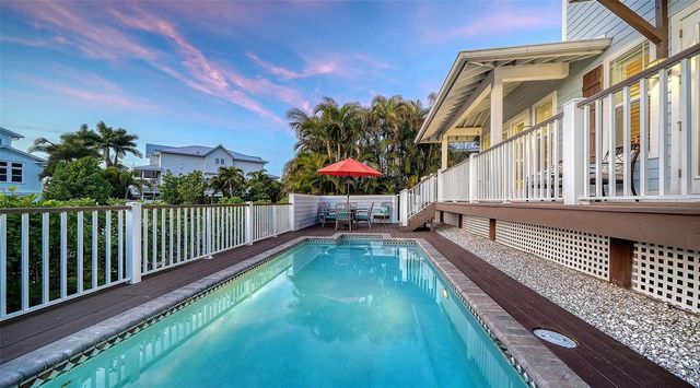 605 N POINT DRIVE, Holmes Beach, FL 34217