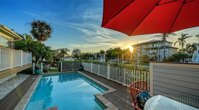 605 N POINT DRIVE, Holmes Beach, FL 34217