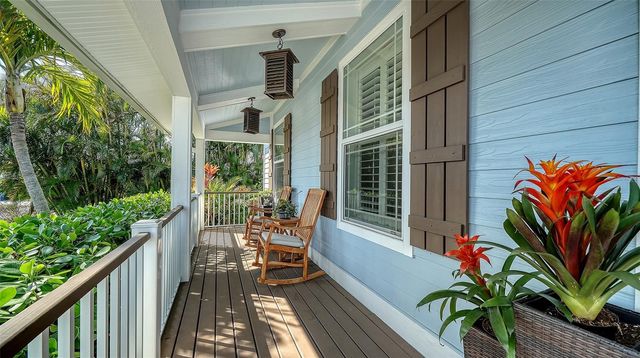 605 N POINT DRIVE, Holmes Beach, FL 34217