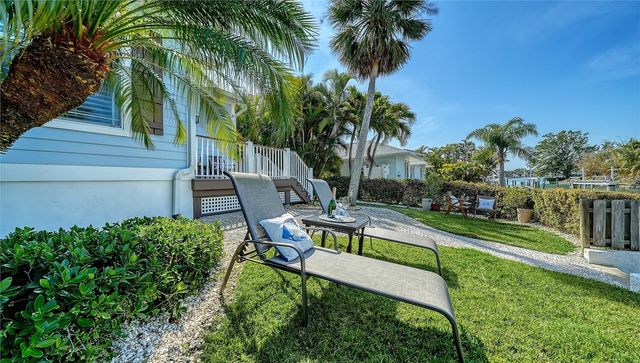 605 N POINT DRIVE, Holmes Beach, FL 34217