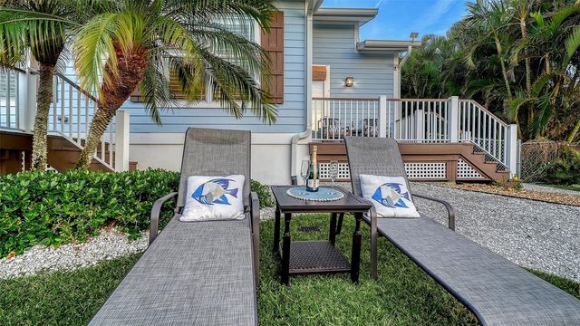 605 N POINT DRIVE, Holmes Beach, FL 34217