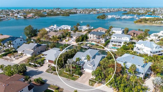 605 N POINT DRIVE, Holmes Beach, FL 34217