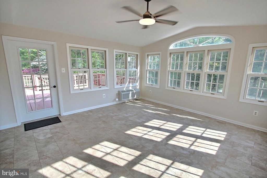 Image 13 of property listing at 11228 GREEN WATCH WAY, North Potomac, MD 20878