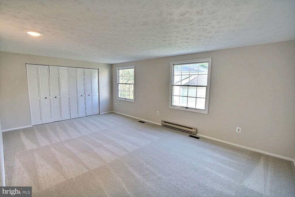 Image 29 of property listing at 11228 GREEN WATCH WAY, North Potomac, MD 20878