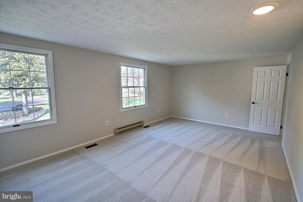 Image 31 of property listing at 11228 GREEN WATCH WAY, North Potomac, MD 20878