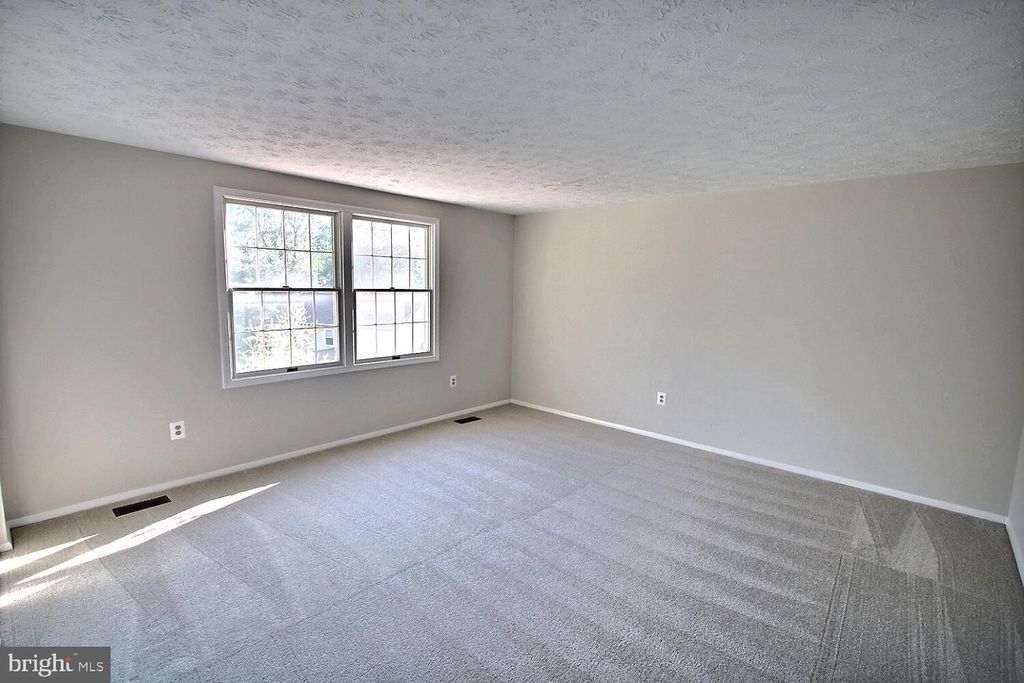 Image 32 of property listing at 11228 GREEN WATCH WAY, North Potomac, MD 20878