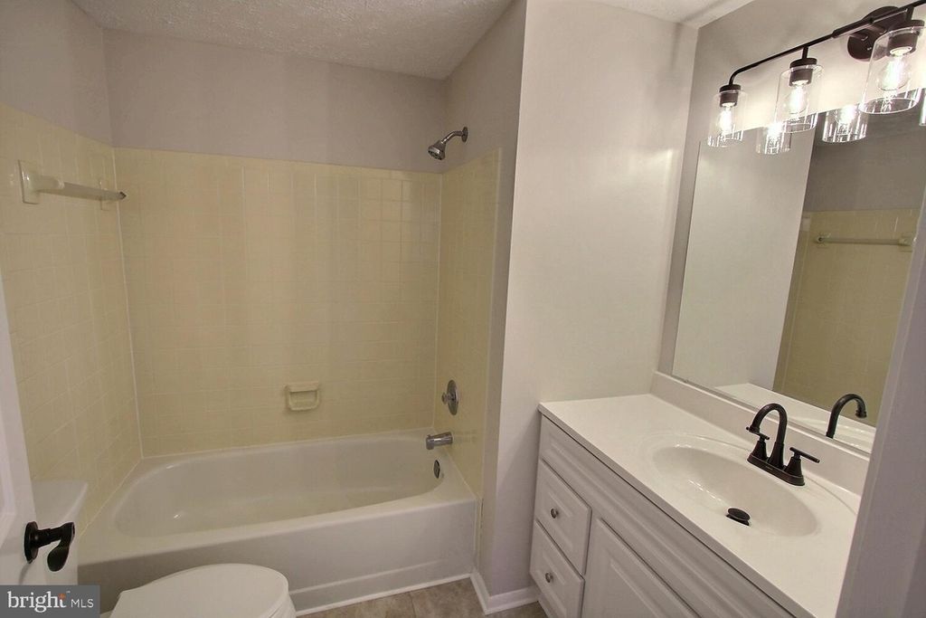 Image 36 of property listing at 11228 GREEN WATCH WAY, North Potomac, MD 20878