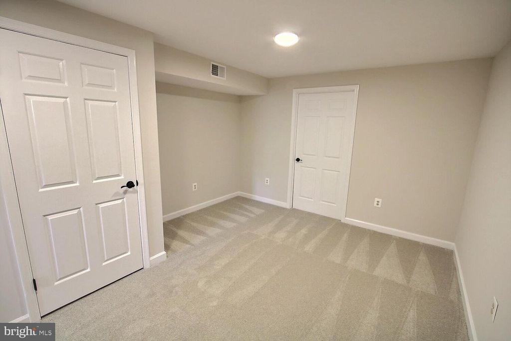 Image 42 of property listing at 11228 GREEN WATCH WAY, North Potomac, MD 20878